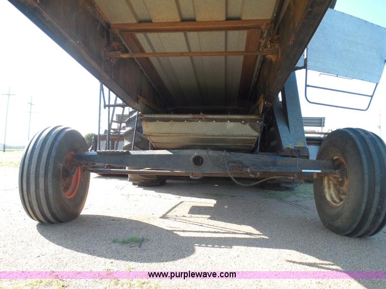 image for item I3465 1977 Gleaner M2 combine