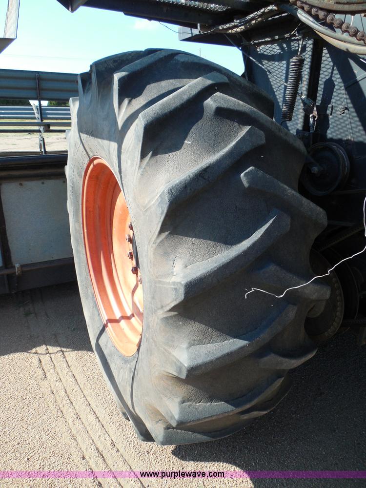 image for item I3465 1977 Gleaner M2 combine