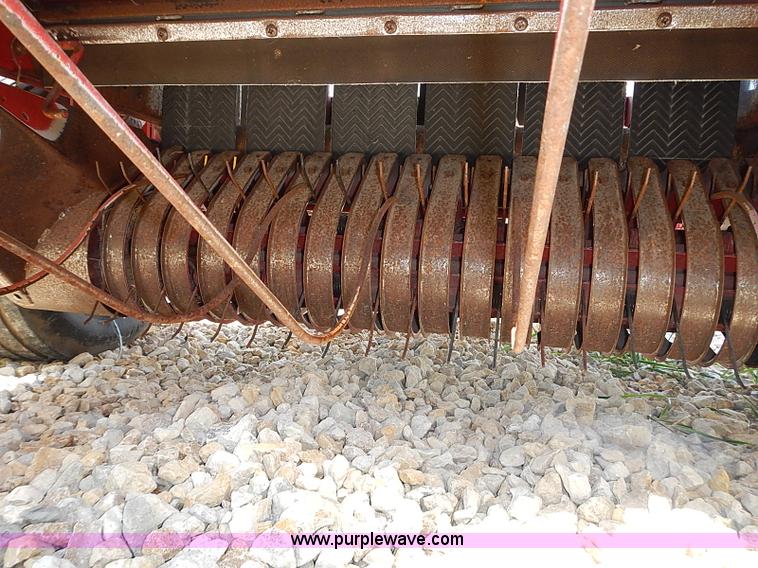 image for item I3517 Case IH 8455 round baler