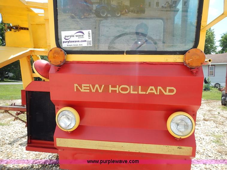 image for item I3521 New Holland 1049 stack cruiser