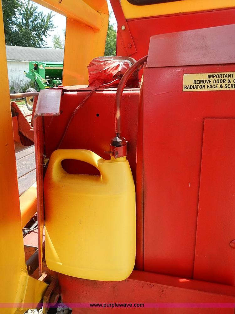 image for item I3521 New Holland 1049 stack cruiser