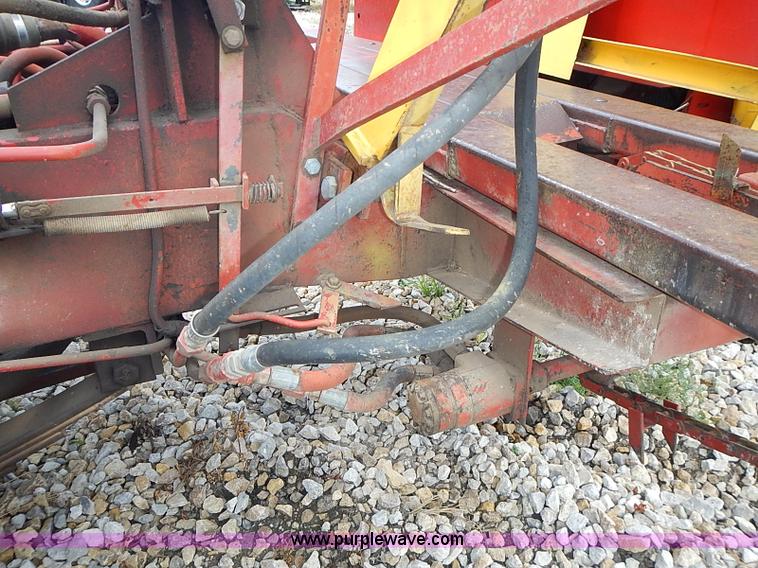 image for item I3521 New Holland 1049 stack cruiser