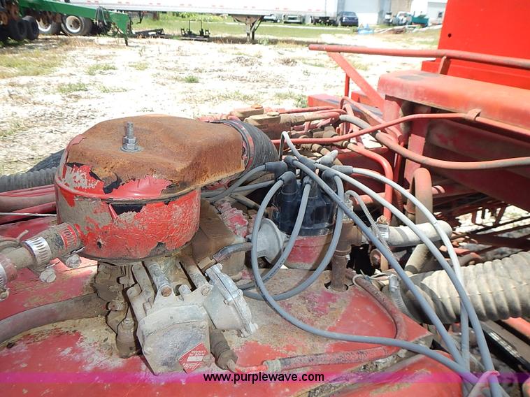 image for item I3521 New Holland 1049 stack cruiser