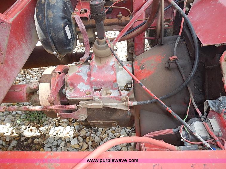 image for item I3521 New Holland 1049 stack cruiser