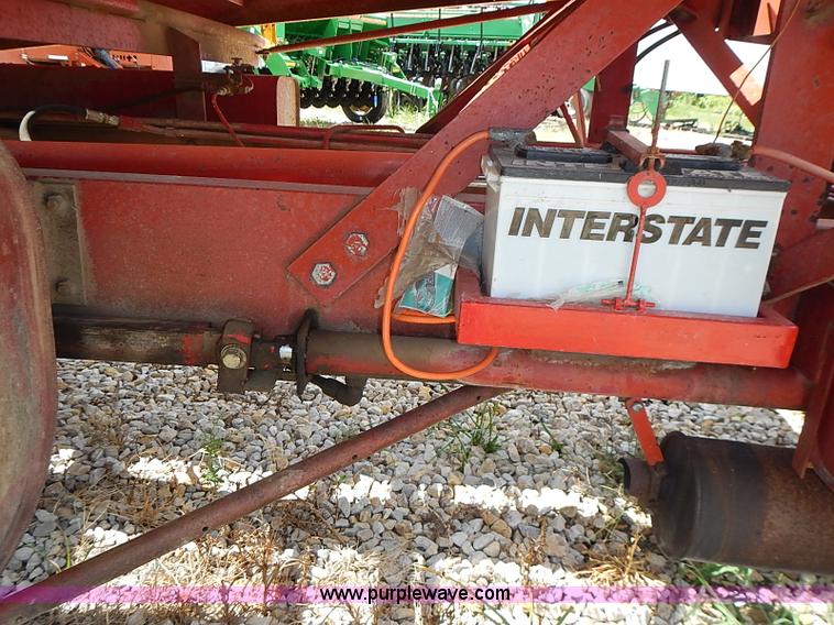 image for item I3521 New Holland 1049 stack cruiser