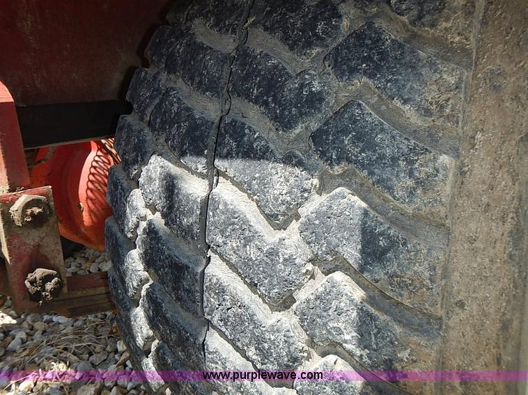 image for item I3521 New Holland 1049 stack cruiser