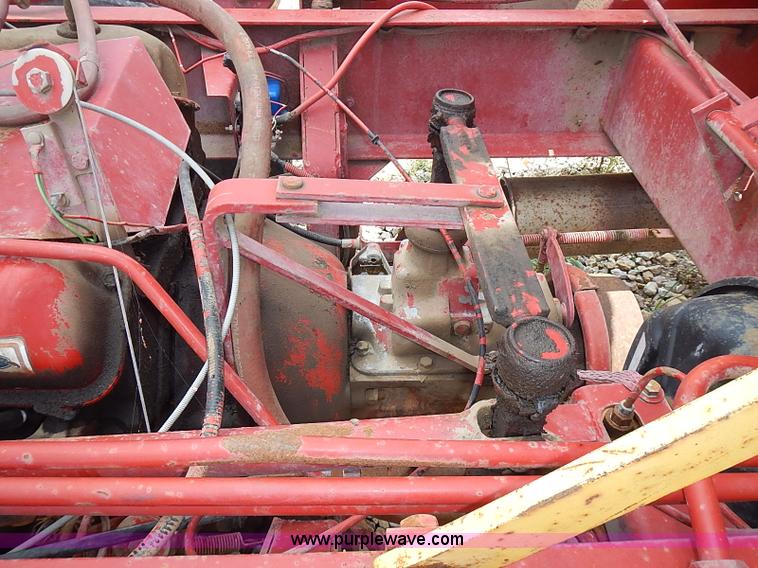 image for item I3521 New Holland 1049 stack cruiser