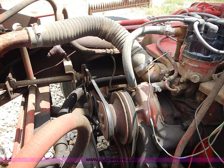 image for item I3521 New Holland 1049 stack cruiser