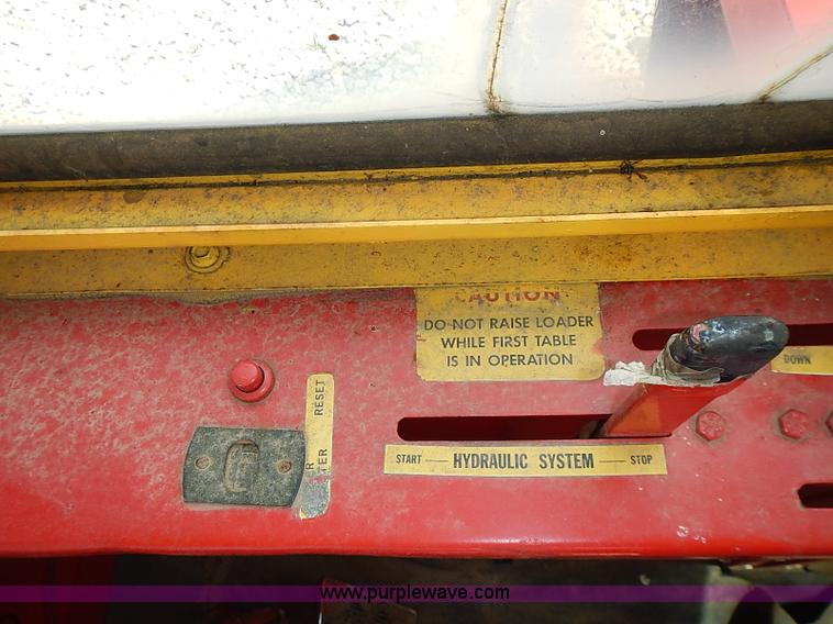 image for item I3521 New Holland 1049 stack cruiser