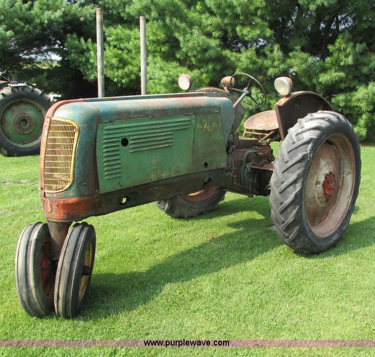 image for item I4141 Oliver 70 tractor