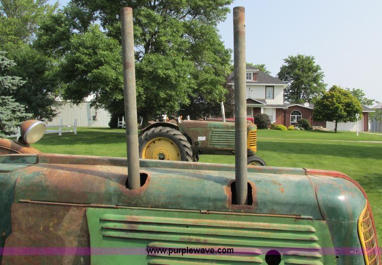image for item I4141 Oliver 70 tractor