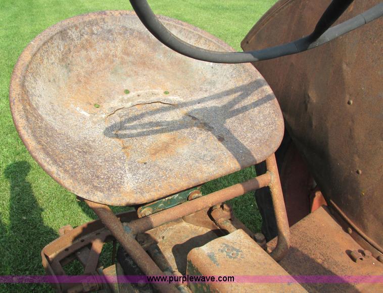 image for item I4141 Oliver 70 tractor