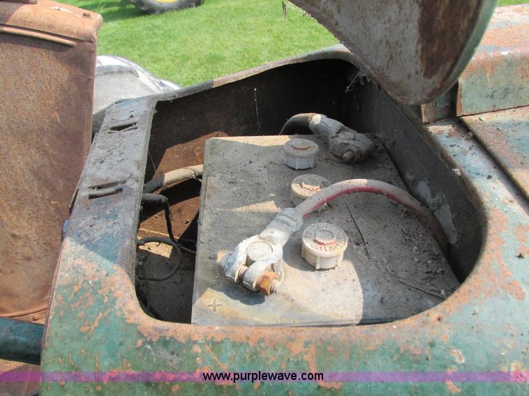 image for item I4141 Oliver 70 tractor