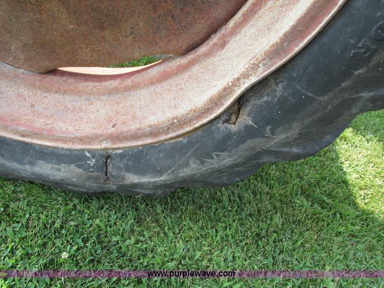 image for item I4141 Oliver 70 tractor