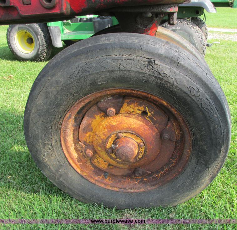 image for item I4144 Massey-Harris 444 tractor