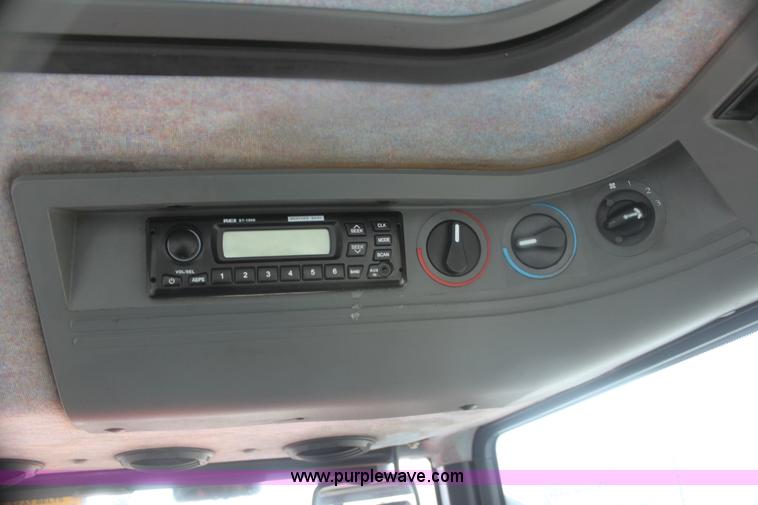 image for item I7256 1997 New Holland 7740SL MFWD tractor