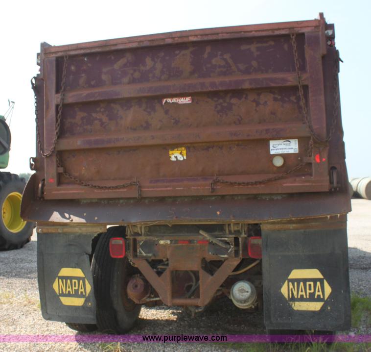 image for item I7272 1989 Freightliner dump truck