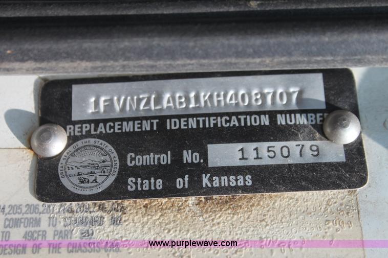 image for item I7272 1989 Freightliner dump truck