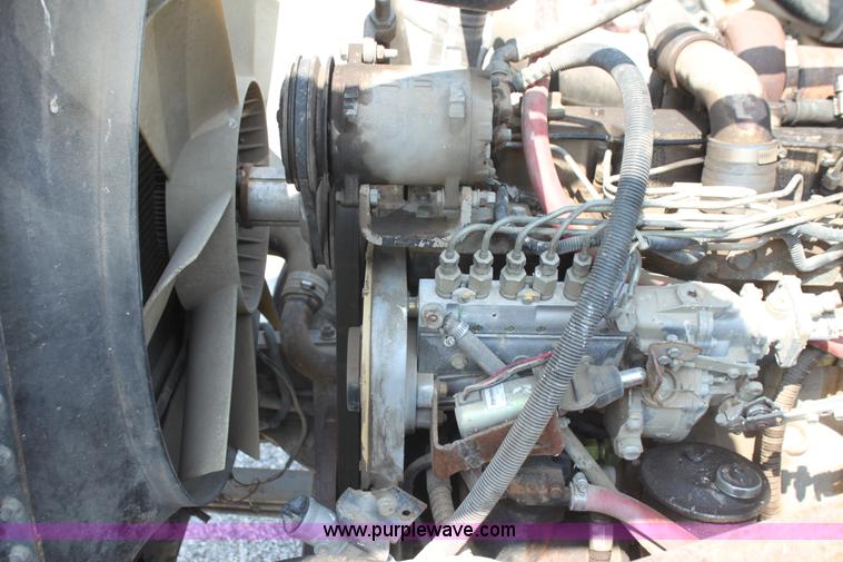 image for item I7272 1989 Freightliner dump truck