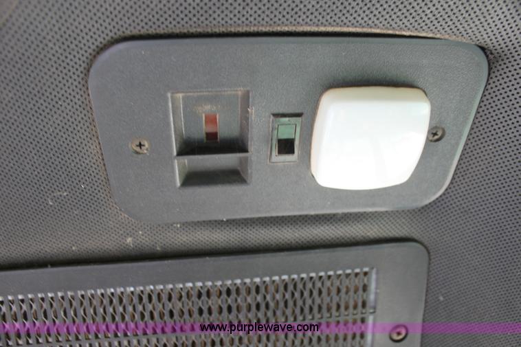 image for item I7273 1987 John Deere 8820 Titan II combine