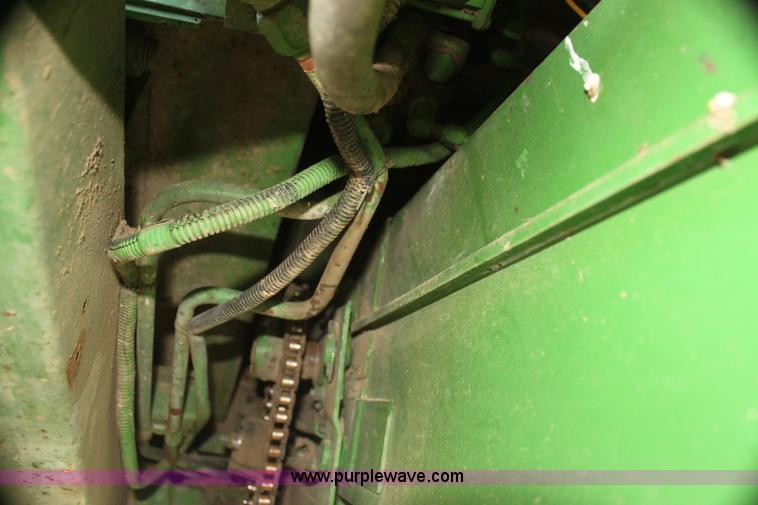 image for item I7273 1987 John Deere 8820 Titan II combine