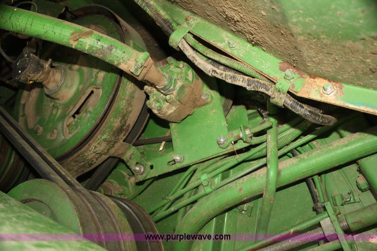 image for item I7273 1987 John Deere 8820 Titan II combine