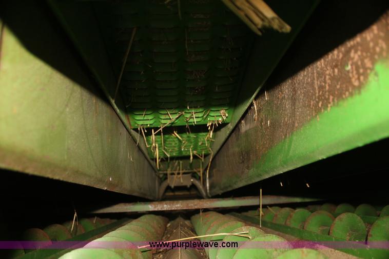 image for item I7273 1987 John Deere 8820 Titan II combine