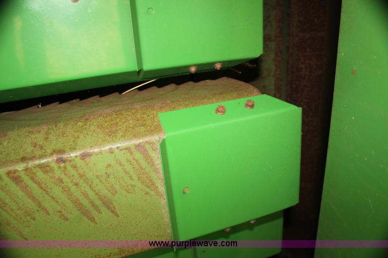 image for item I7273 1987 John Deere 8820 Titan II combine