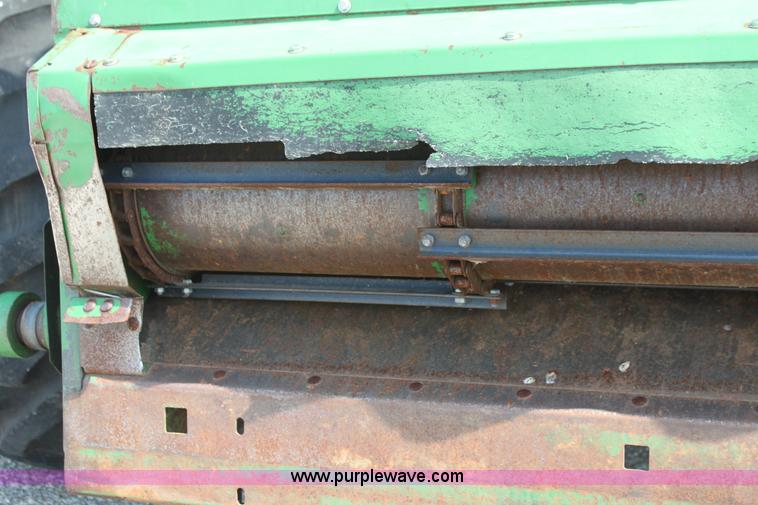 image for item I7273 1987 John Deere 8820 Titan II combine