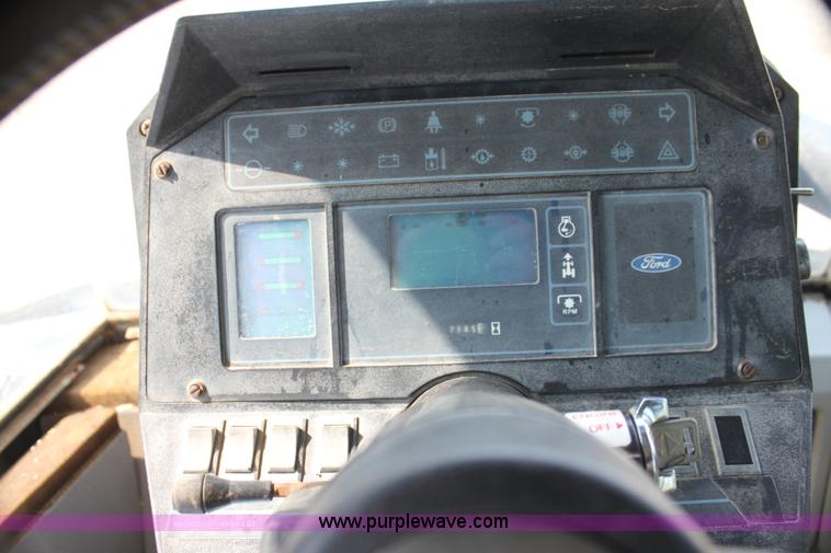 image for item I7274 1990 Ford 976 Versatile Designation 6 4WD tractor