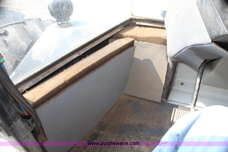 image for item I7274 1990 Ford 976 Versatile Designation 6 4WD tractor