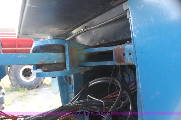 image for item I7274 1990 Ford 976 Versatile Designation 6 4WD tractor