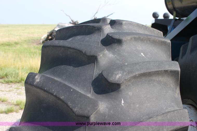 image for item I7274 1990 Ford 976 Versatile Designation 6 4WD tractor