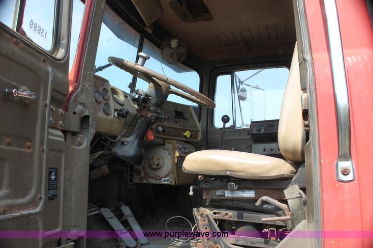 image for item I7275 Mack R685T spreader truck