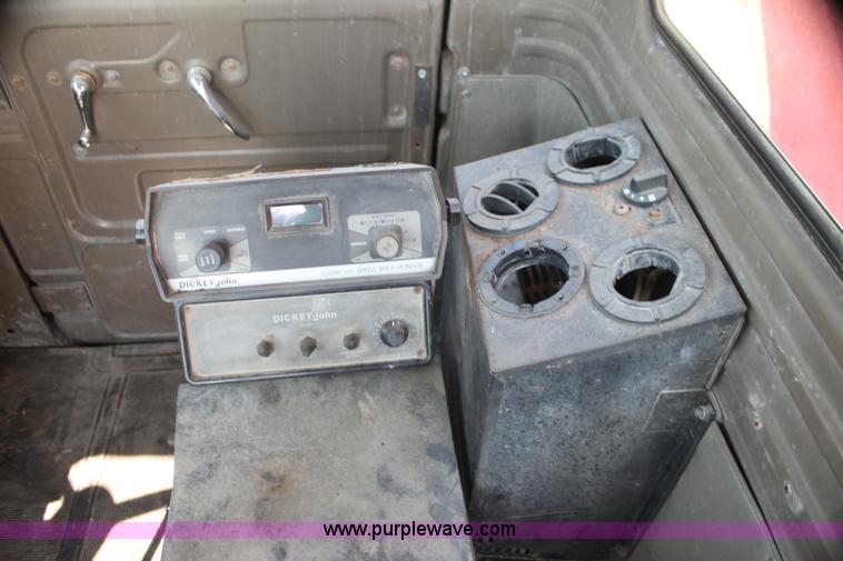 image for item I7275 Mack R685T spreader truck