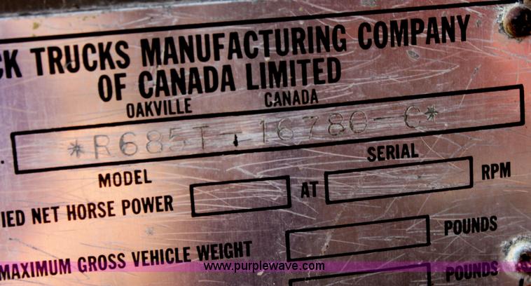 image for item I7275 Mack R685T spreader truck