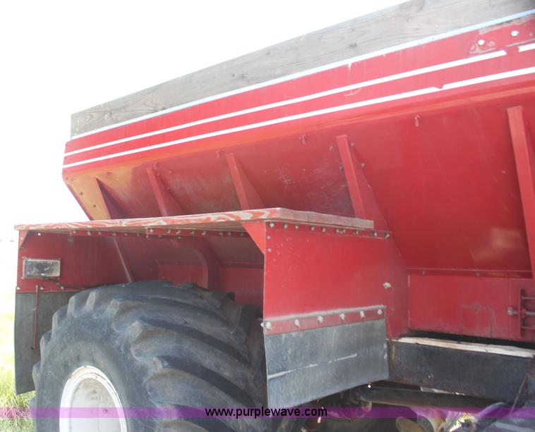 image for item I7275 Mack R685T spreader truck