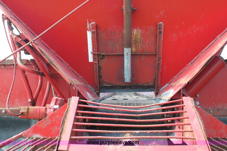 image for item I7275 Mack R685T spreader truck