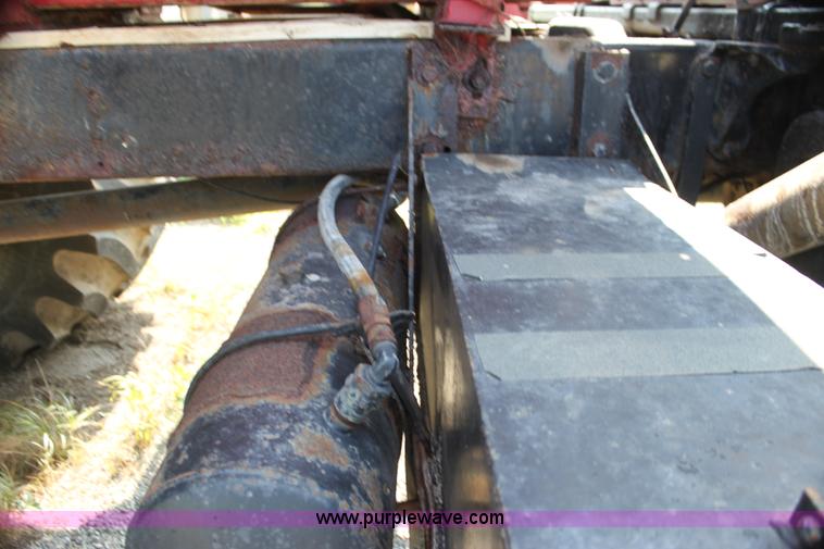 image for item I7275 Mack R685T spreader truck