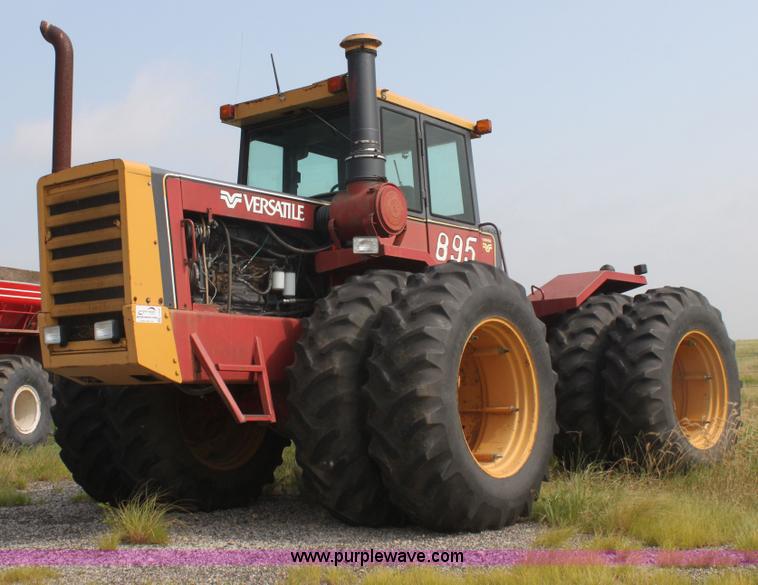 image for item I7276 1981 Versatile 895 4WD tractor