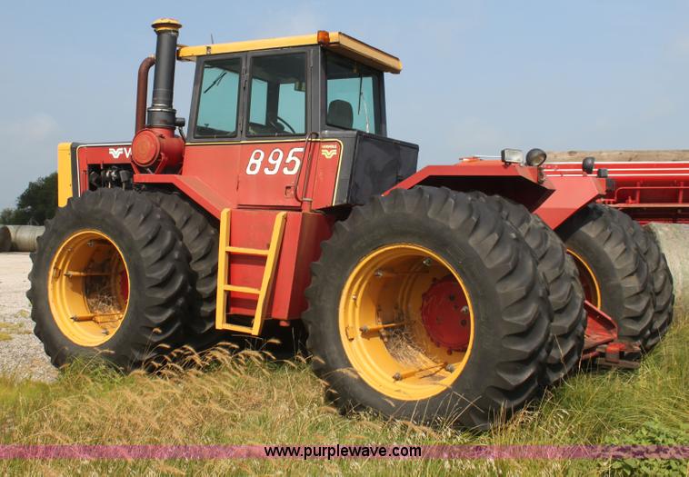 image for item I7276 1981 Versatile 895 4WD tractor