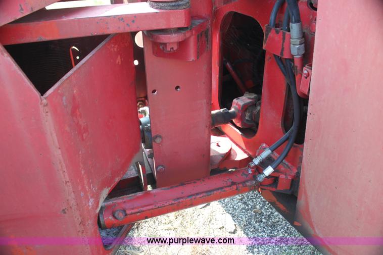 image for item I7276 1981 Versatile 895 4WD tractor