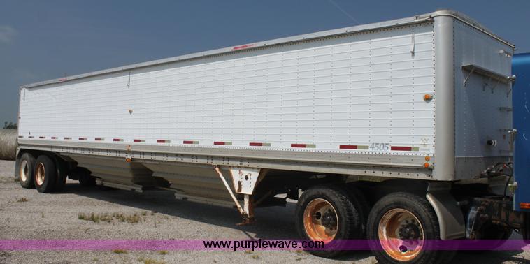 image for item I7277 1990 Wilson Convert-A-Hauler hopper bottom trailer