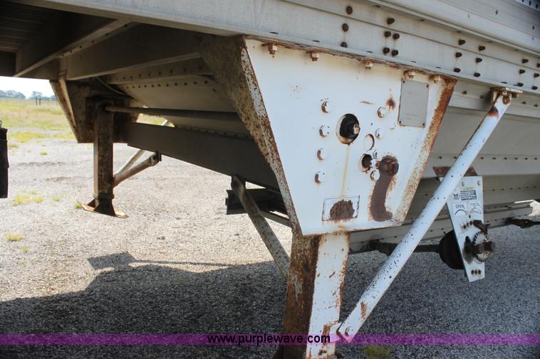 image for item I7277 1990 Wilson Convert-A-Hauler hopper bottom trailer