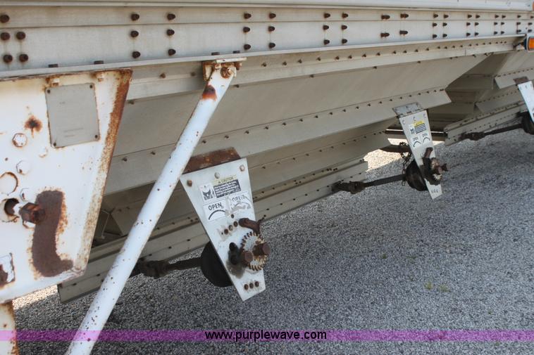 image for item I7277 1990 Wilson Convert-A-Hauler hopper bottom trailer