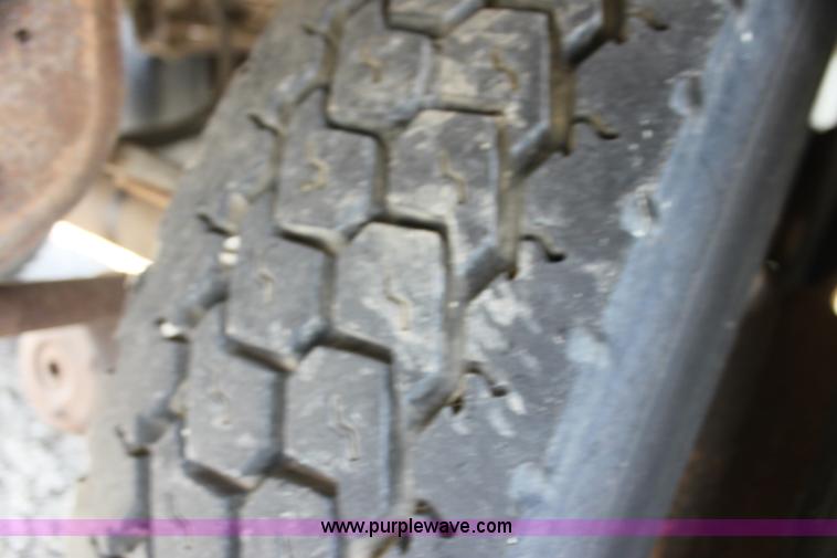 image for item I7277 1990 Wilson Convert-A-Hauler hopper bottom trailer