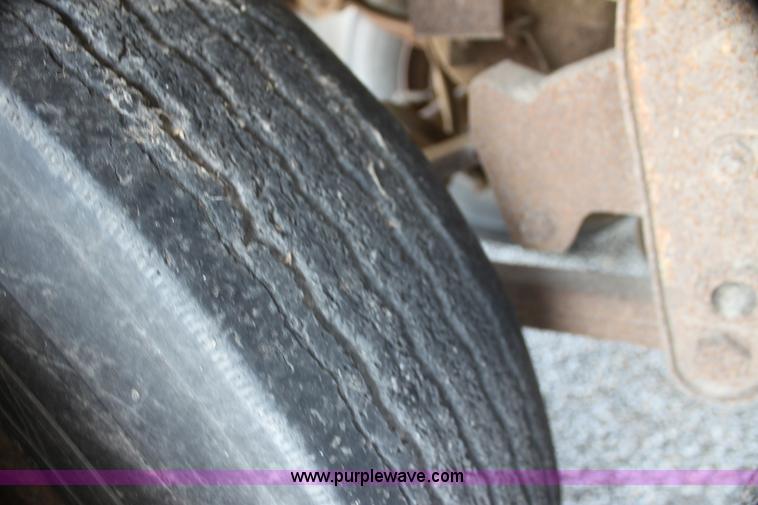 image for item I7277 1990 Wilson Convert-A-Hauler hopper bottom trailer