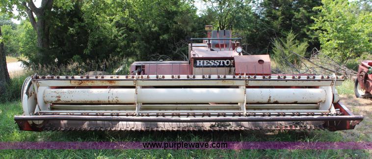 image for item J1028 Hesston 6200 self-propelled swather