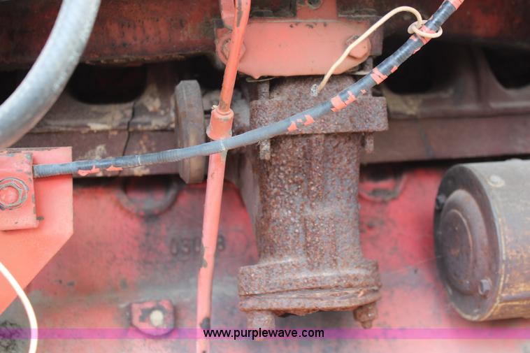 image for item J1028 Hesston 6200 self-propelled swather