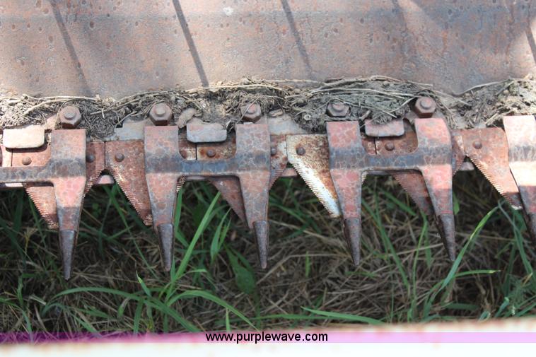 image for item J1028 Hesston 6200 self-propelled swather